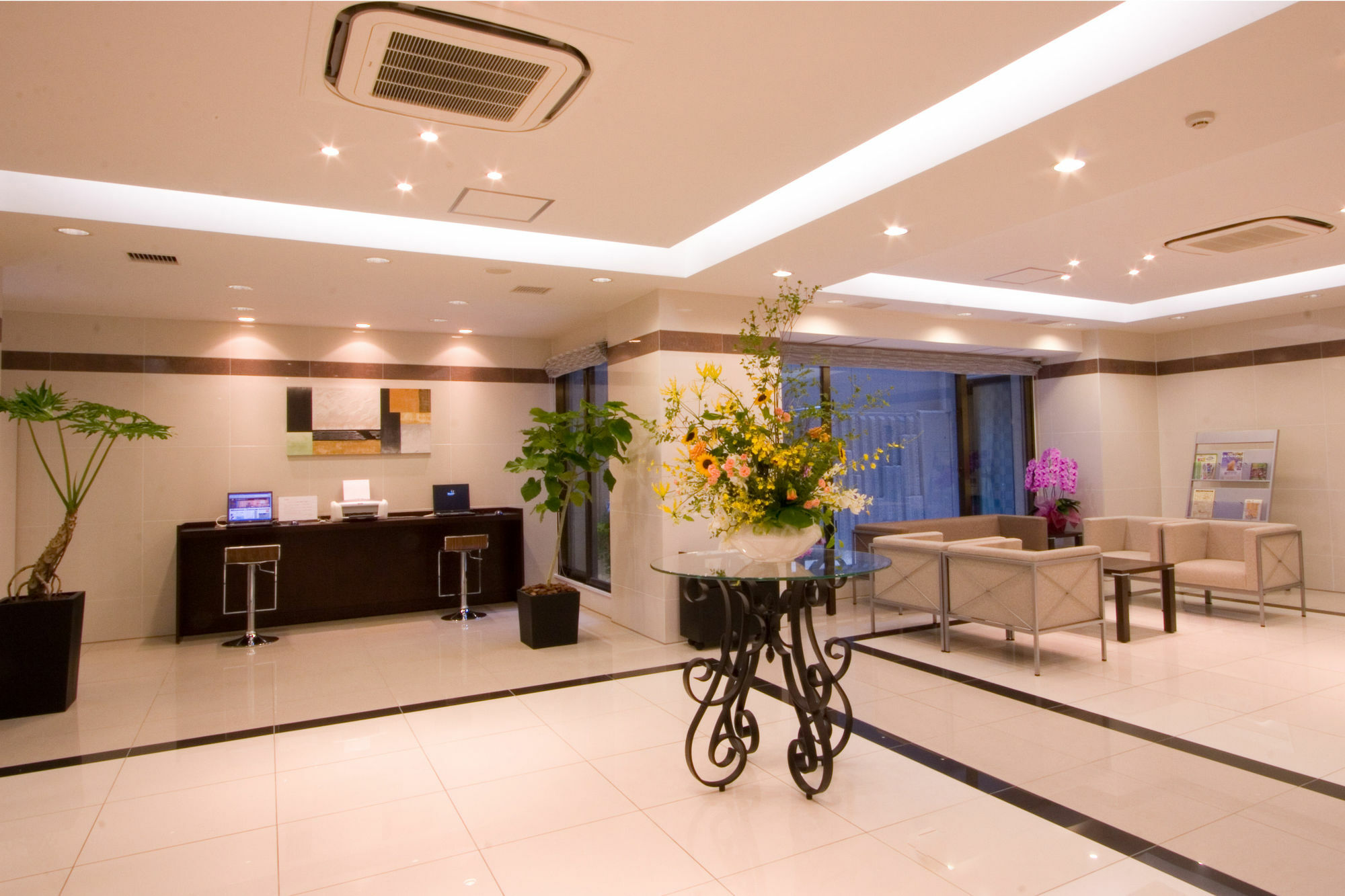 โฮเต็ล ฮอคเก คลับ ไนอิกาตา-นากาโอกะ Hotel นางาโอกะ ภายนอก รูปภาพ